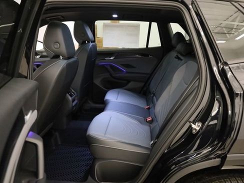 New 2026 Volkswagen Tiguan SE R-Line AWD/4WD image 34