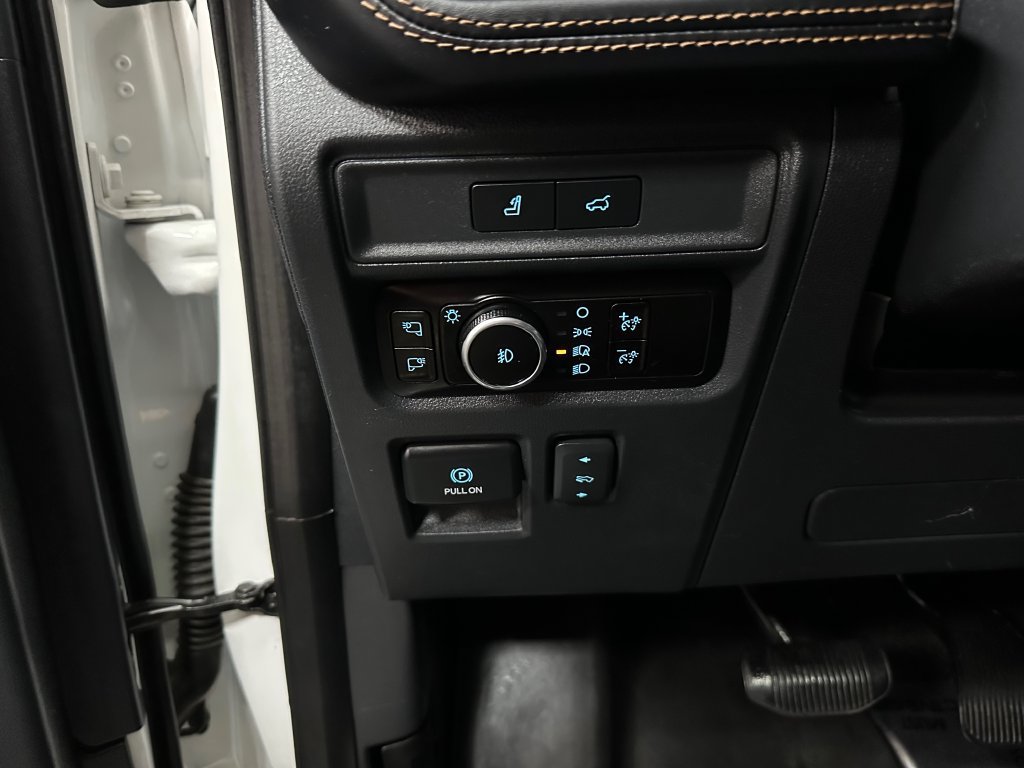 Used 2023 Ford Expedition Max Platinum AWD/4WD image 35