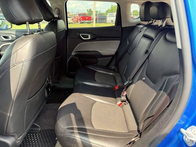 Certified 2022 Jeep Compass Latitude w/ Convenience Group AWD/4WD image 12