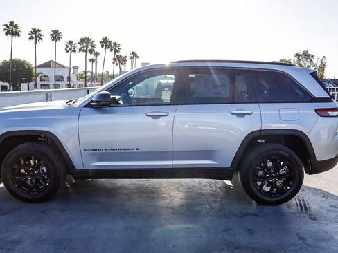 New 2026 Jeep Grand Cherokee Altitude RWD image 14