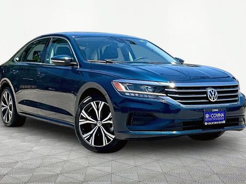 Used 2021 Volkswagen Passat 2.0T SE FWD image 1