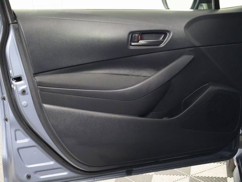 Used 2025 Toyota Corolla LE image 13