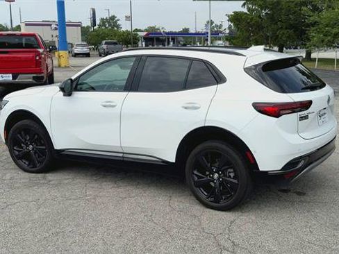 Used 2022 Buick Envision Essence w/ Technology Package II FWD image 6