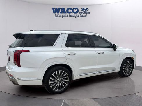 Used 2023 Hyundai Palisade Calligraphy image 15