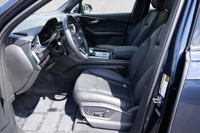 Used 2023 Audi Q7 2.0T Premium Plus w/ Premium Plus Package AWD/4WD image 12