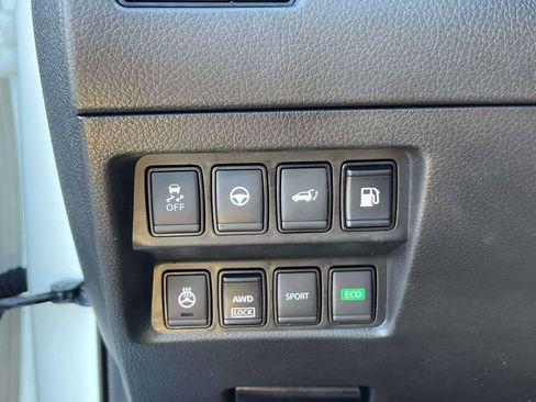 Used 2019 Nissan Rogue SL w/ Premium Package image 21