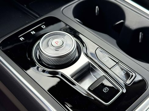 New 2026 Kia Carnival EX image 23