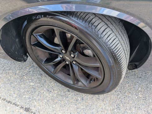 Used 2017 Dodge Challenger SXT w/ Blacktop Package RWD image 11