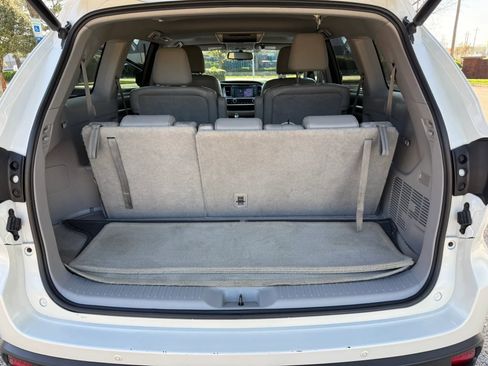 Used 2015 Toyota Highlander Limited image 16