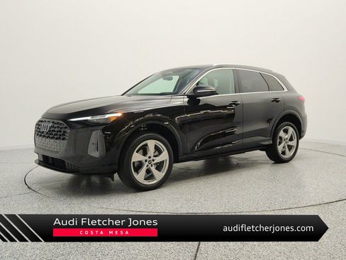 Used 2025 Audi Q5 Premium Plus w/ Premium Plus AWD/4WD image 1