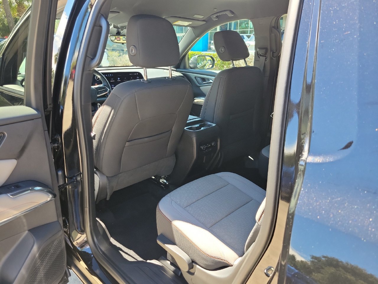 Certified 2026 Chevrolet Traverse LT w/ Driver Confidence Package FWD image 9
