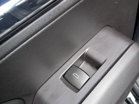 Used 2023 Chevrolet Colorado Z71 w/ Z71 Convenience Package 2 image 33