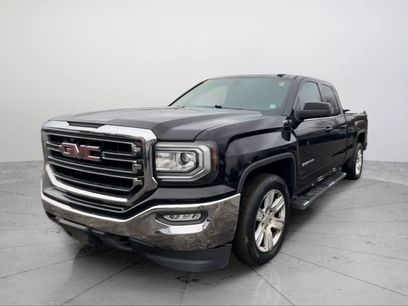 Used 2017 GMC Sierra 1500 SLE w/ SLE Value Package