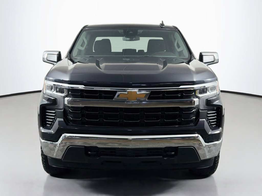 Used 2023 Chevrolet Silverado 1500 LT AWD/4WD image 2