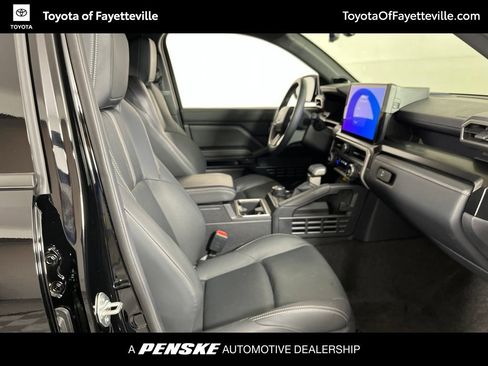 Certified 2025 Toyota 4Runner Limited AWD/4WD image 8