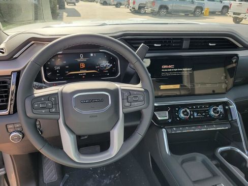 New 2026 GMC Sierra 2500 Denali w/ Denali Reserve Package image 15