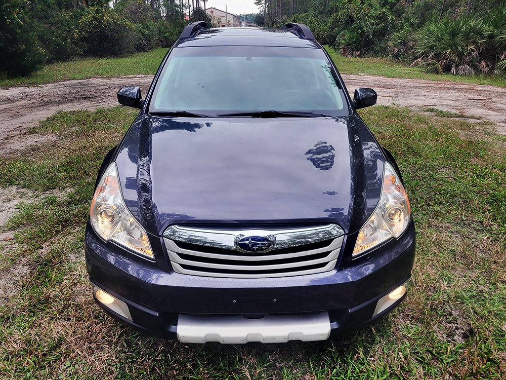 Used 2011 Subaru Outback 2.5i Limited w/ PWR Moonroof Pkg AWD/4WD image 2