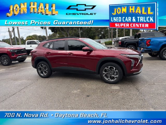 Used 2024 Chevrolet Trax LT w/ Driver Confidence Package FWD image 14
