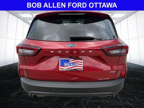 Used 2025 Ford Escape ST-Line w/ Equipment Group 301A FWD image 4
