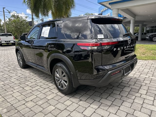 Used 2025 Nissan Pathfinder S FWD image 34
