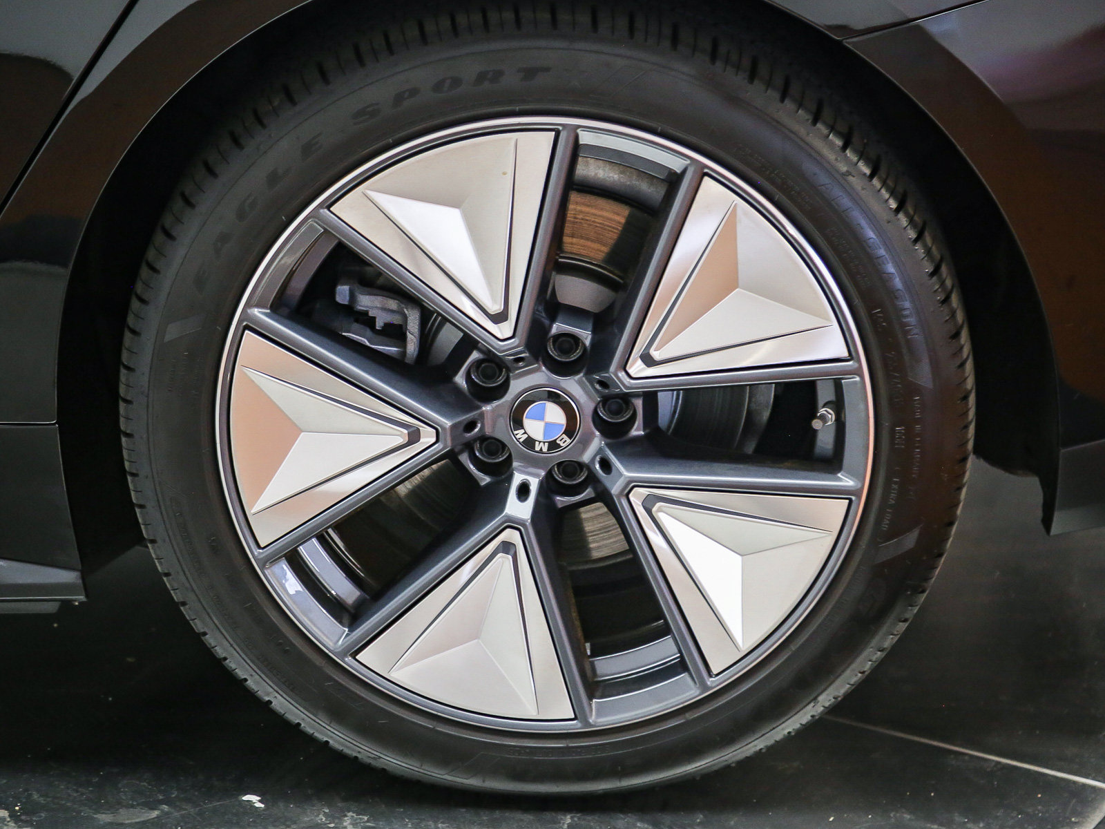 Used 2026 BMW i4 eDrive40 w/ Premium Package RWD image 11