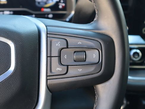 Used 2025 GMC Sierra 2500 SLT w/ SLT Convenience Package AWD/4WD image 13