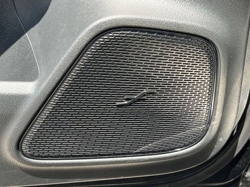 Used 2026 Mercedes-Benz GLB 250 image 27