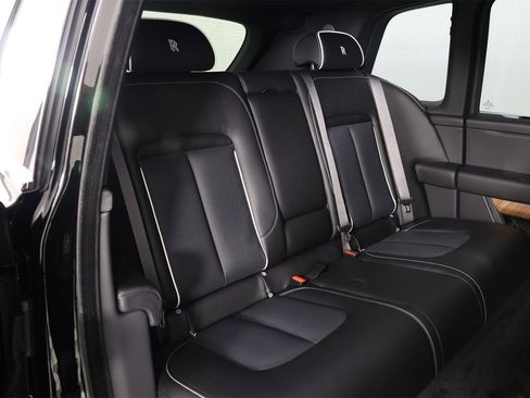 New 2026 Rolls-Royce Cullinan image 35