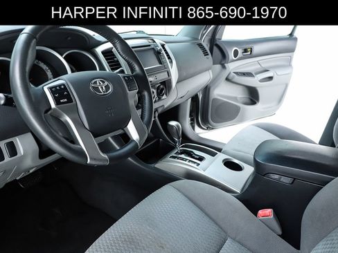 Used 2013 Toyota Tacoma PreRunner w/ SR5 Pkg RWD image 19