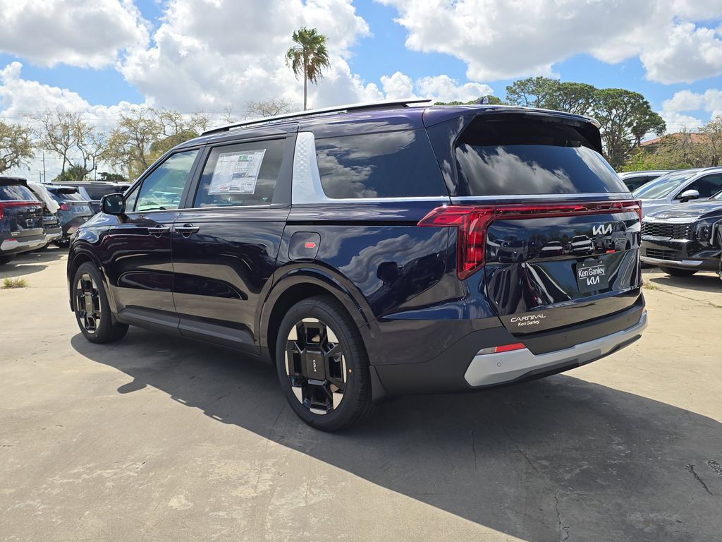 New 2026 Kia Carnival EX FWD image 6