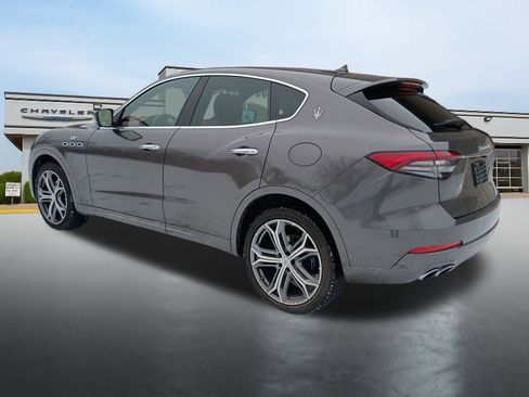 Used 2023 Maserati Levante GT image 3
