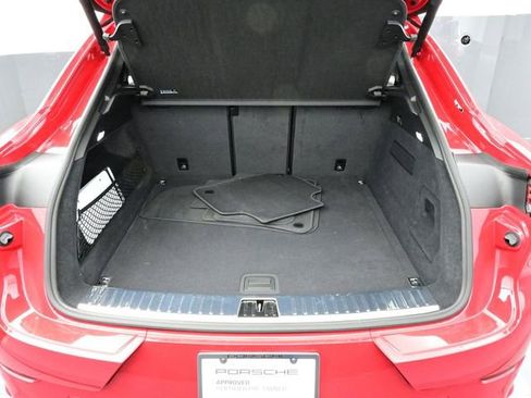 Certified 2025 Porsche Cayenne Coupe AWD/4WD image 15