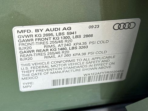 Used 2024 Audi Q5 e Premium Plus w/ Premium Plus Package image 37