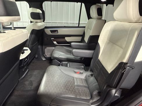 Used 2023 Toyota Sequoia Capstone AWD/4WD image 29