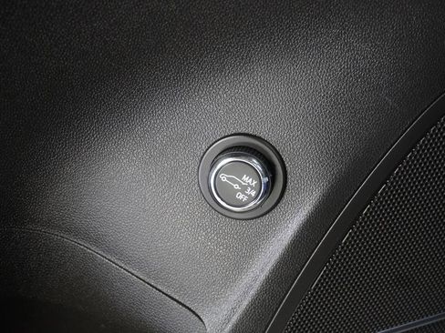 Used 2021 Buick Envision Avenir w/ Technology Package II image 33