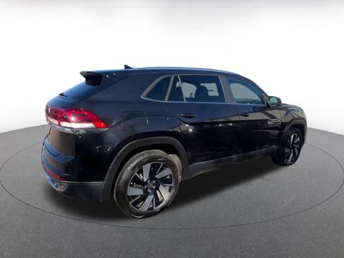Used 2025 Volkswagen Atlas Cross Sport SE image 15