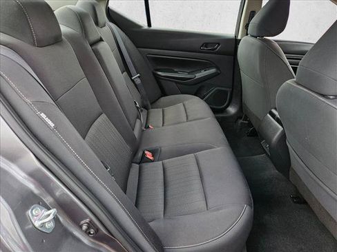Used 2024 Nissan Altima 2.5 SV w/ SV Premium Package FWD image 24