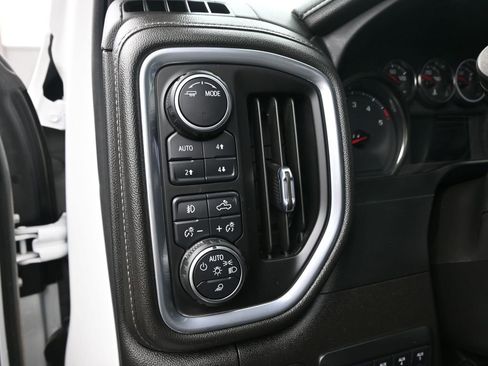 Used 2023 Chevrolet Silverado 2500 LTZ w/ Gooseneck/5TH Wheel Package image 24