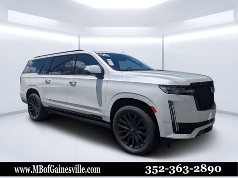 Used 2024 Cadillac Escalade ESV Sport Platinum w/ LPO, ONYX Package AWD/4WD image 1