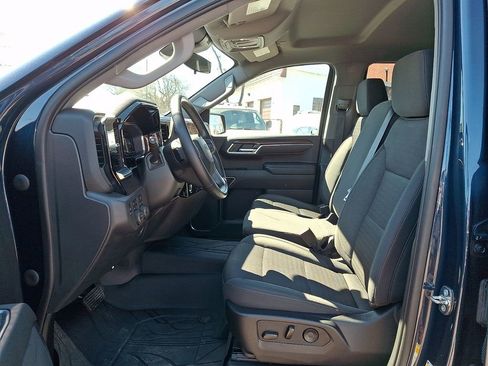 Used 2022 Chevrolet Silverado 1500 LT Trail Boss w/ Protection Package image 12