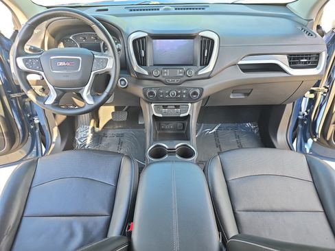 Used 2024 GMC Terrain SLT AWD/4WD image 9