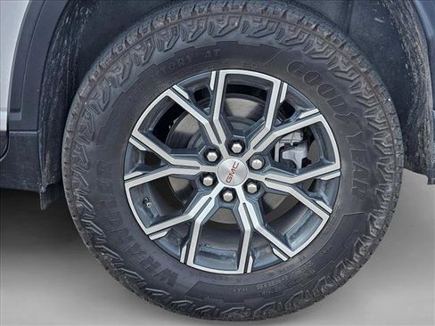 Used 2024 GMC Acadia AT4 AWD/4WD image 14