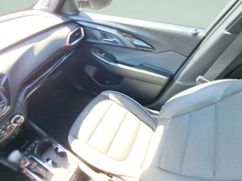 Used 2023 Chevrolet TrailBlazer RS w/ Sun and Liftgate Package image 16