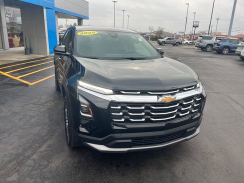 Used 2025 Chevrolet Equinox LT image 8