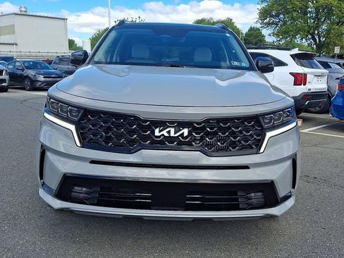 Used 2023 Kia Sorento SX AWD/4WD image 2