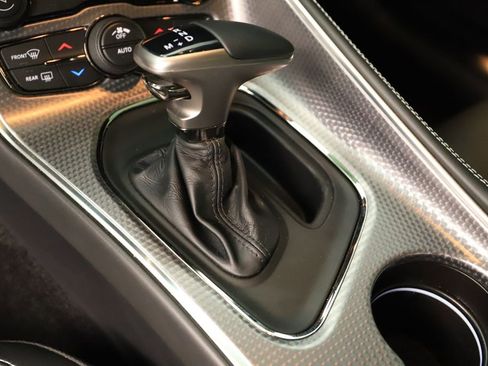 Used 2016 Dodge Challenger SRT Hellcat RWD image 24