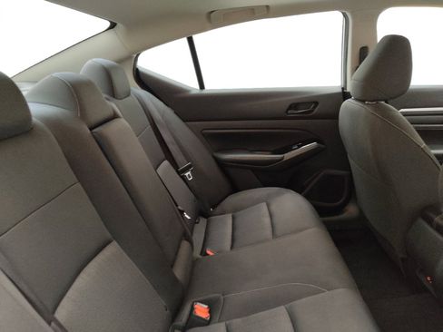 Used 2023 Nissan Altima 2.5 SV w/ SV Premium Package FWD image 19