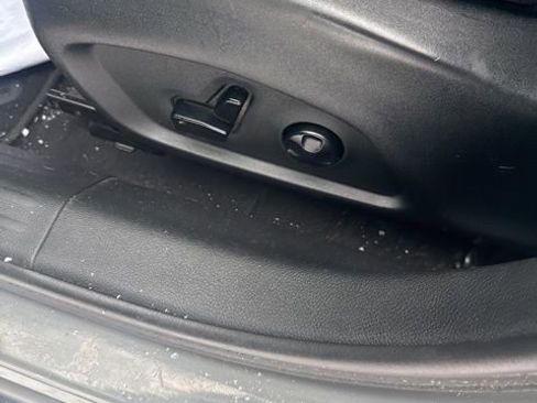 Used 2020 Jeep Compass Limited image 21