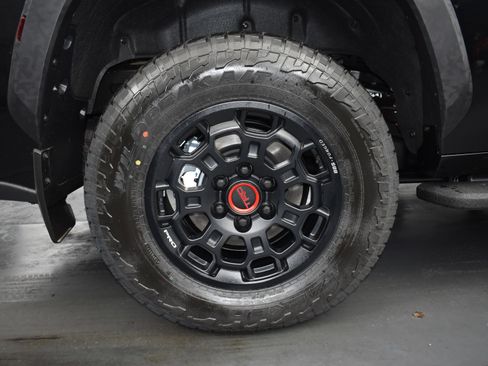 Used 2026 Toyota Sequoia TRD Pro AWD/4WD image 9