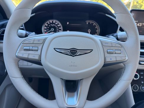 Used 2026 Genesis G70 2.5T Prestige image 9